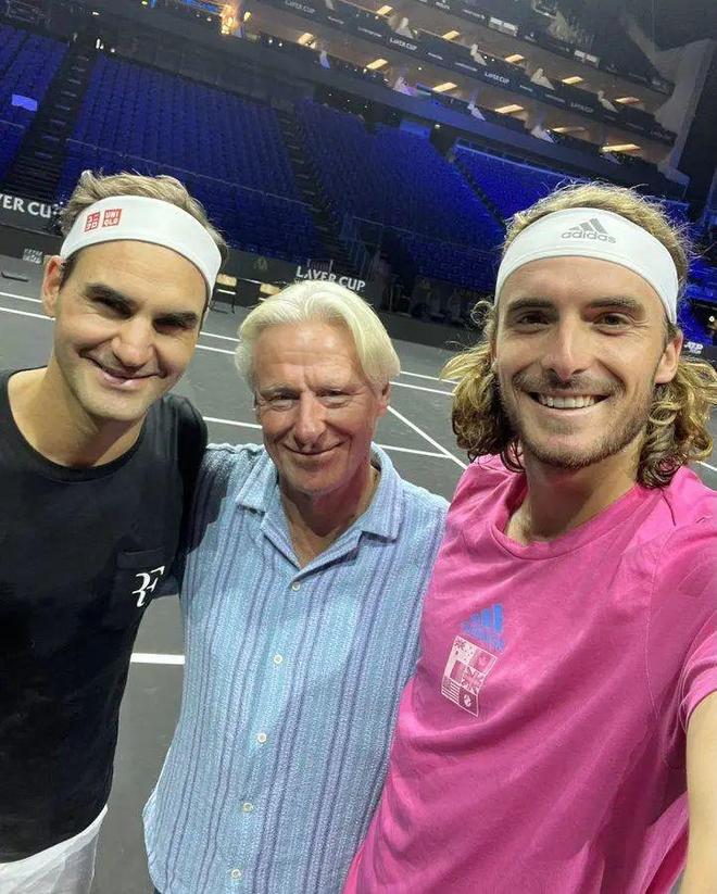 温网逆转拉沃尔杯，西西帕斯扛起全队