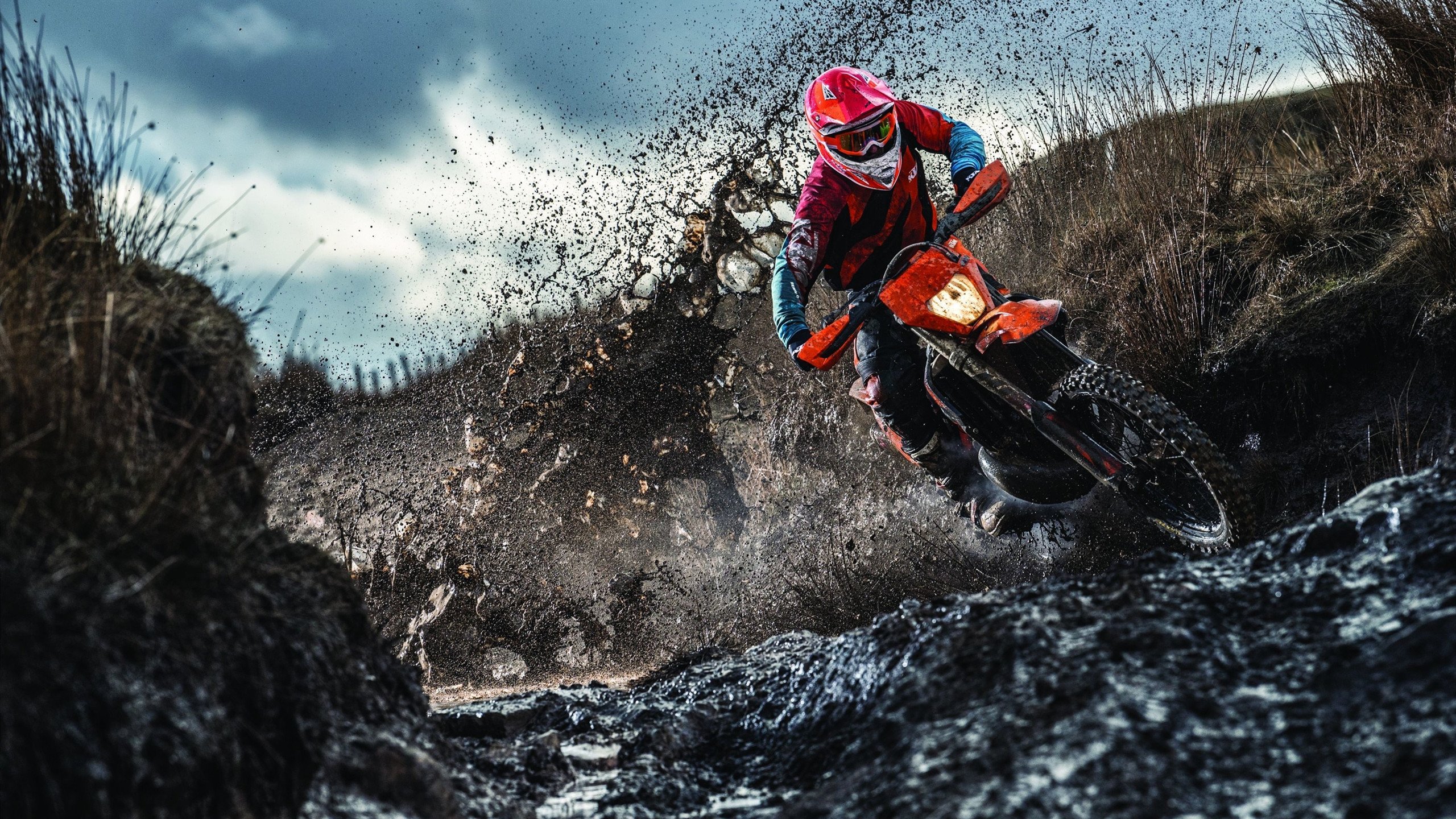 米切尔爆发点燃战火,勇士队巅峰对决力克尼克斯彰显冠军底蕴