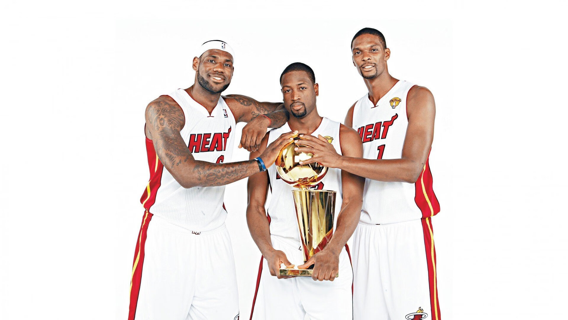 F1年度争冠焦点战，勇士强势拿下76人